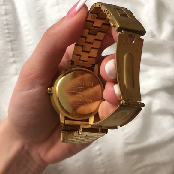 USED GOLD NIXON WATCH OBO - Picture 3 of 11